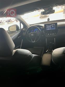 تۆیۆتا کۆرۆلا کرۆس